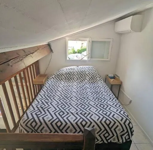 Maison Individuelle Avec Jardin Ensoleille