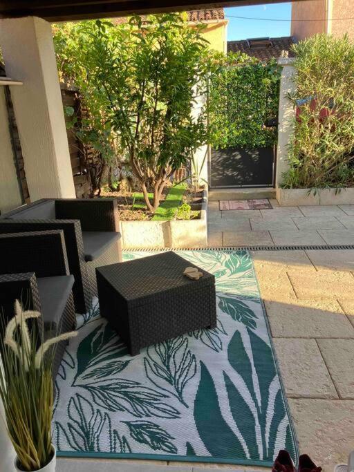 Maison Individuelle Avec Jardin Ensoleille *